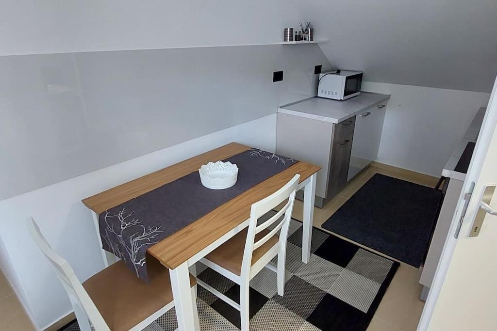 Jo-Ma Apartma - Free Parking 卢布尔雅那 外观 照片